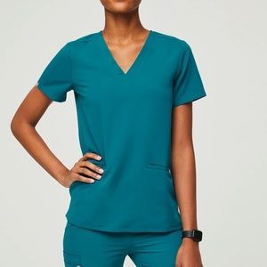 Figs Scrubs Pacific Blue Casma
Three-Pocket Scrub Top